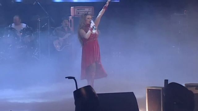 SONA - Все пройдет Live In Concert Moscow смотреть онлайн
