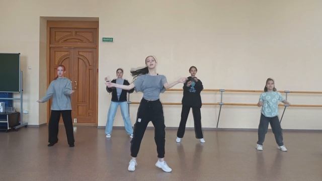 (QUEENCARD)- (G)I-DLE учим к-поп танец! K-POP DANCE TUTORIAL смотреть онлайн