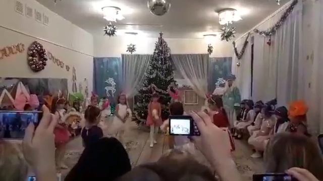 Танец "Наездниц" смотреть онлайн