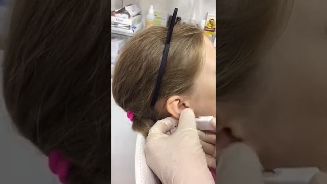 ПРОКОЛОТЬ УШИ РЕБЕНКУ смотреть онлайн