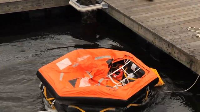 Life Raft Inflation and Safety Rescue Flares Demonstration смотреть онлайн