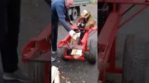 Дровокол друг раскол сложной чурки.