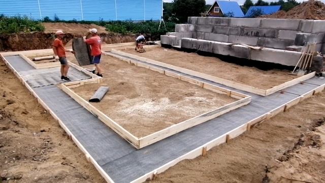 Как сделать Монолитную Подушку под Фундамент смотреть онлайн