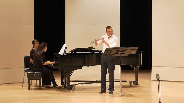 Samuel Zyman - Sonata No. 2 for Flute and Piano (I. Larghetto espressivo e rubato: Agitato) смотреть онлайн