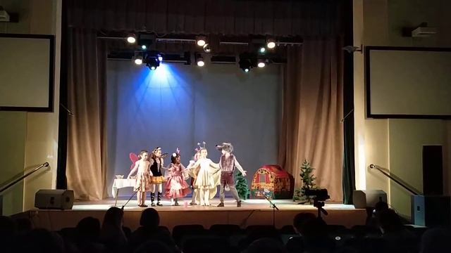 ПО МОТИВАМ КРАСНОЙ ШАПОЧКИ смотреть онлайн