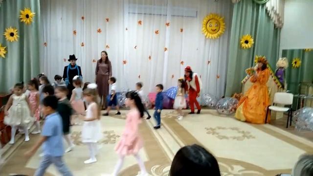 Редкая Катя Утренник Осень в дет саду 2019 смотреть онлайн
