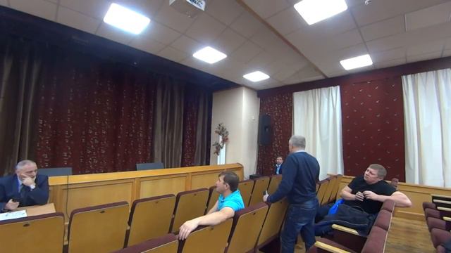 2016.11.17. Публичные слушания о судьбе стадиона 13 школы-лицея. смотреть онлайн