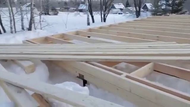 ДЕНЬ 8. СОБРАЛИ КОРОБКУ ДОМА А-ФРЕЙМ 6/8 смотреть онлайн