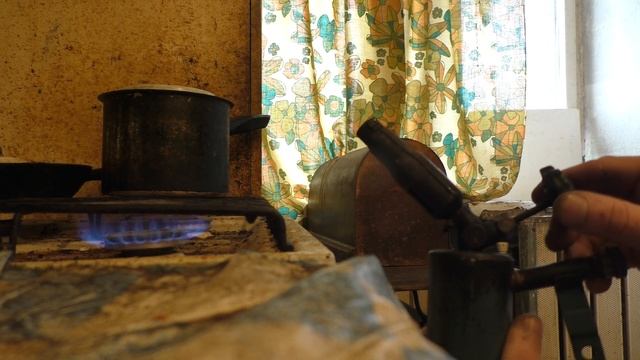 Испытание советской паяльной лампы после переборки узлов конструкции смотреть онлайн