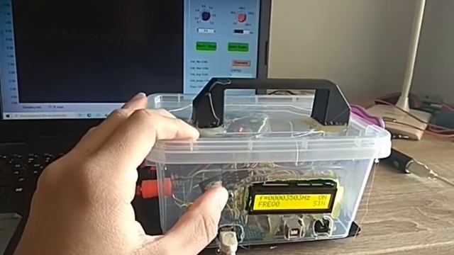 Funcion Generator using Arduino Ad9833 смотреть онлайн
