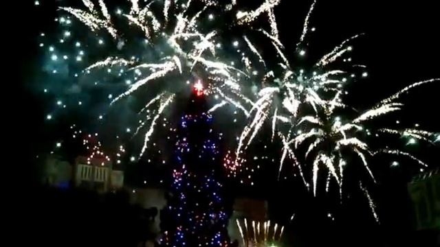 Салют в Ярославле смотреть онлайн