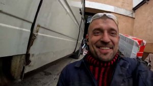 ВАРИМ жарим буса для АВТОДОМ. Сварка автодома. Утепления Кемпера. Сюрпризы не заканчиваются.