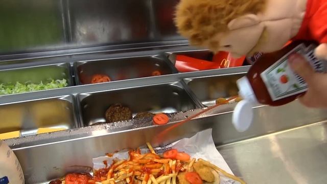 SML Movie: Goodman's Son Gets a Job! смотреть онлайн