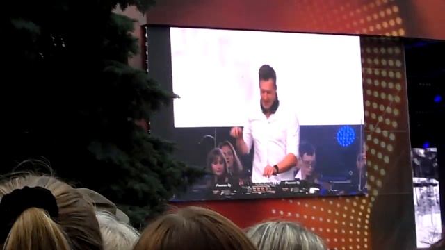 DJ Feel рубит дальше! Нагиев пришел и жжот. Челябинск. День города 2019 смотреть онлайн