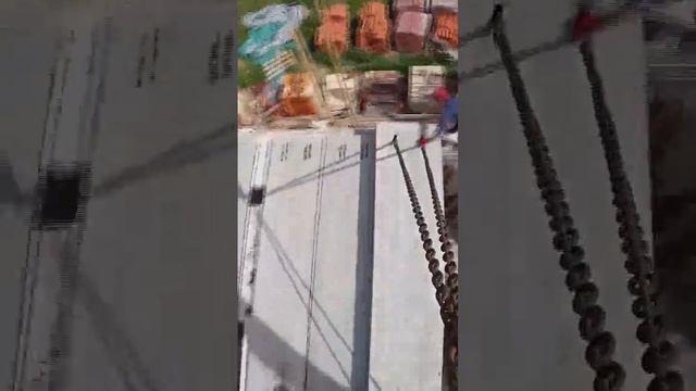 Монтаж пустотных плит перекрытия. Timelapse смотреть онлайн