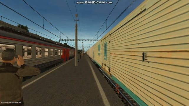 ВЛ11М-078А с грузовым поездом на Бекасово проезжает станцию Мачихино. смотреть онлайн