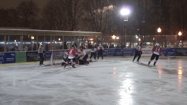 Русская классика Офицерской Хоккейной Лиги в Парке Горького. 2-3 февраля 2019 года смотреть онлайн