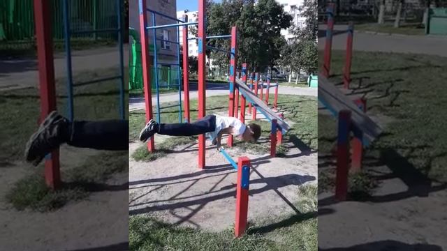 10 лёгких элементовна турнике