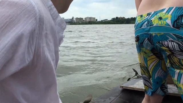 18+ много мата! Покатались на самой дешевой моторной лодке мотор стрела смотреть онлайн