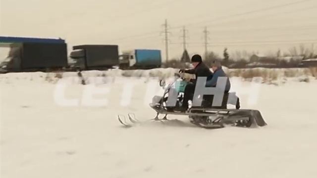 Выброшенный на свалку хлам обрел вторую жизнь в самодельном снегоходе. смотреть онлайн