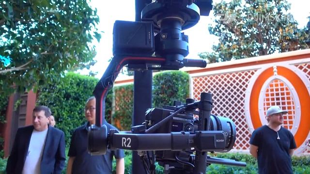 Обзор стабилизатора DJI Ronin 2 от Iphonedo в день премьеры. Магазин DJI в России - DJI Moscow смотреть онлайн
