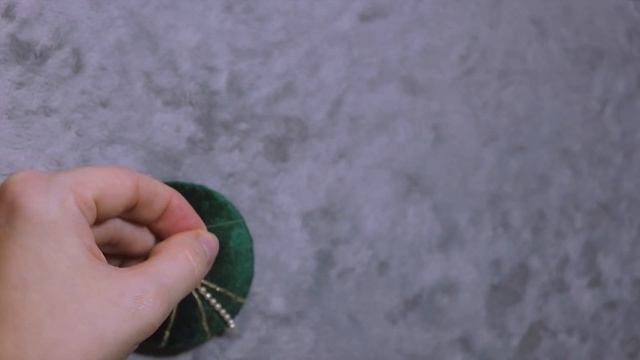 Елочные игрушки из бархата. Оформление на Новый год 2021. Мастер-класс. DIY. Christmas toys смотреть онлайн