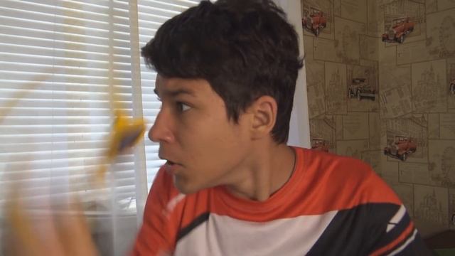 МАЙНКРАФТ ПРОТИВ РЕАЛЬНОСТИ - ЭПИЧНАЯ БИТВА | MINECRAFT VS REALITY Eng Sub Eng Sub смотреть онлайн