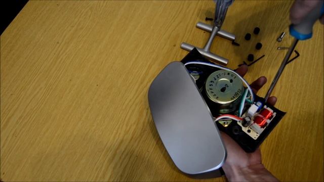 JBL SUB200\230. Что внутри. Разбираем сателлиты JBL смотреть онлайн