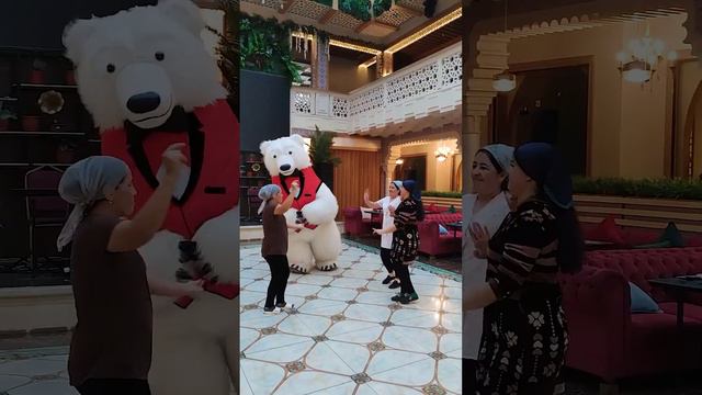 Белый мишка поздравляет с днем рождения. смотреть онлайн