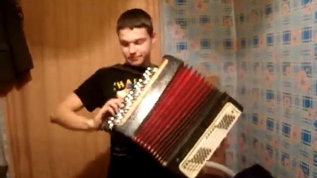 Пьянка у Тольяна смотреть онлайн