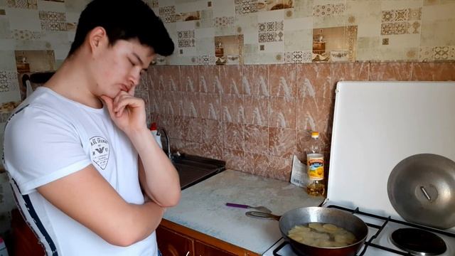 КАК СДЕЛАТЬ ЧИПСЫ ДОМА смотреть онлайн