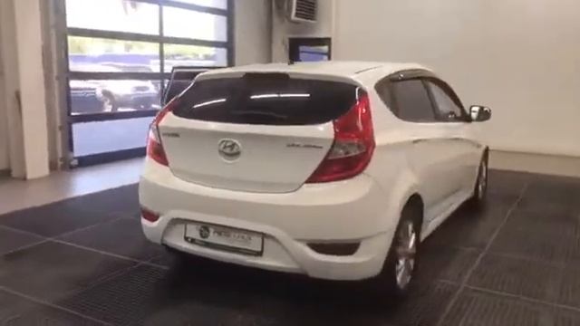 Hyundai Solaris 2015 Хэтч... смотреть онлайн
