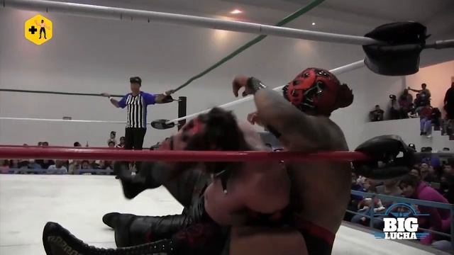 Emperador Azteca, Flamita y Elemental VS Dr. Wagner Jr., Bandido y Galeno del Mal | Lucha completa смотреть онлайн