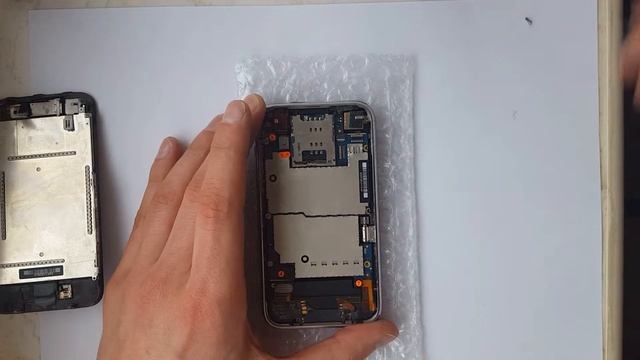 Apple iPhone 3GS Disassembly смотреть онлайн