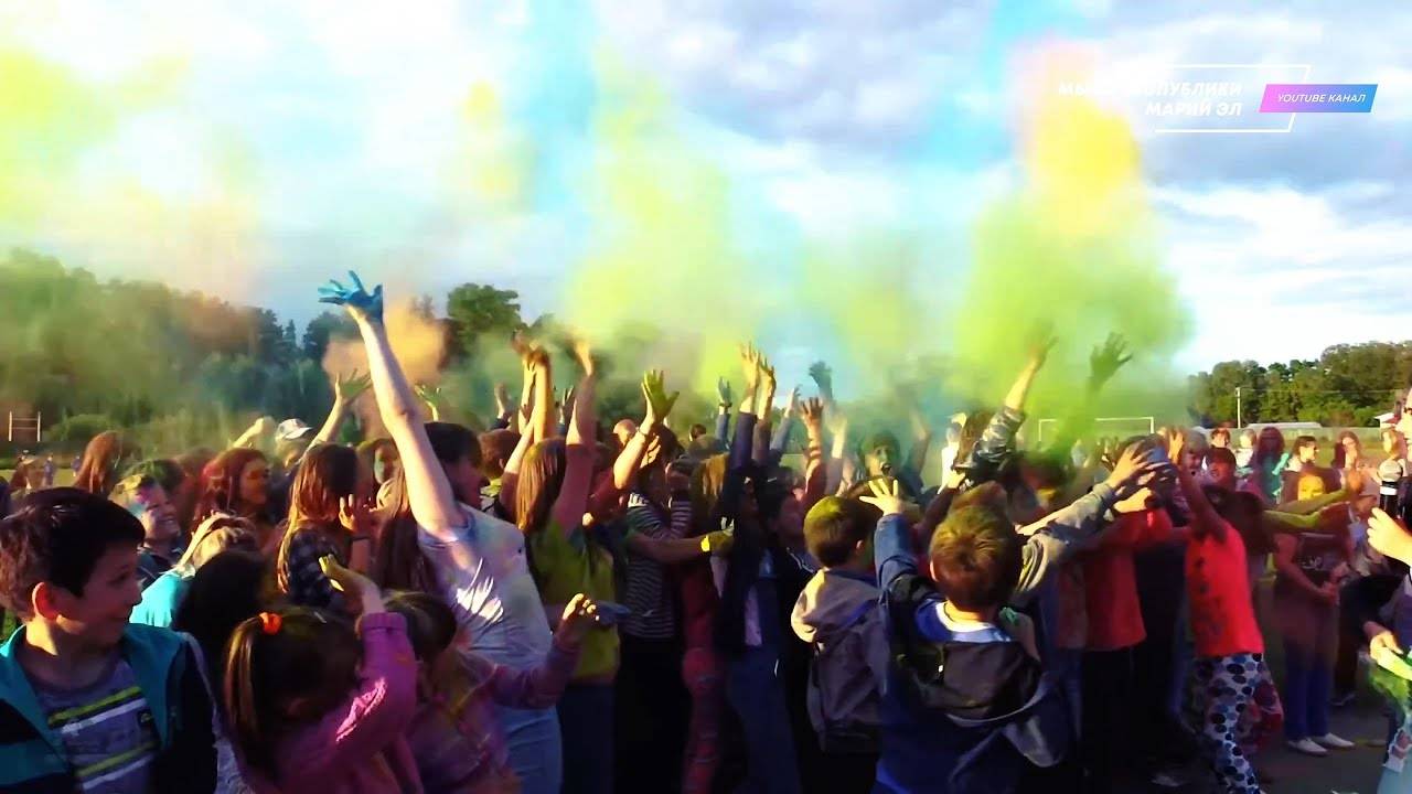 Фестиваль красок в посёлке городского типа Новый Торъял [2017] смотреть онлайн