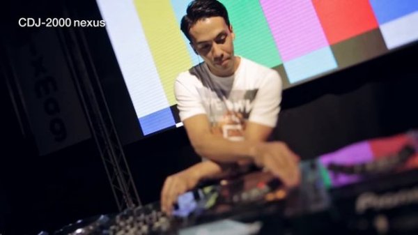CDJ-2000nexus Laidback Luke Performance