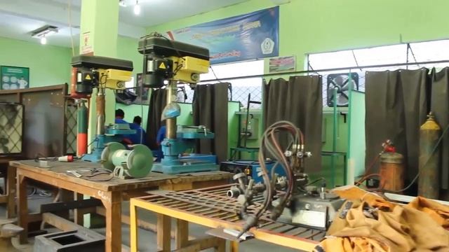 Company Profile - SMKN 1 Kota Bekasi