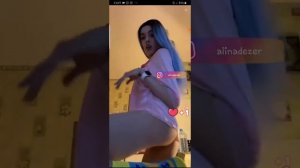 What the nice Ass; Live with no underware