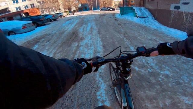 Велопокатушки зимой, зимний сезон, зимний велосипедист в Красноярске хорошая погода ??✌️ смотреть онлайн