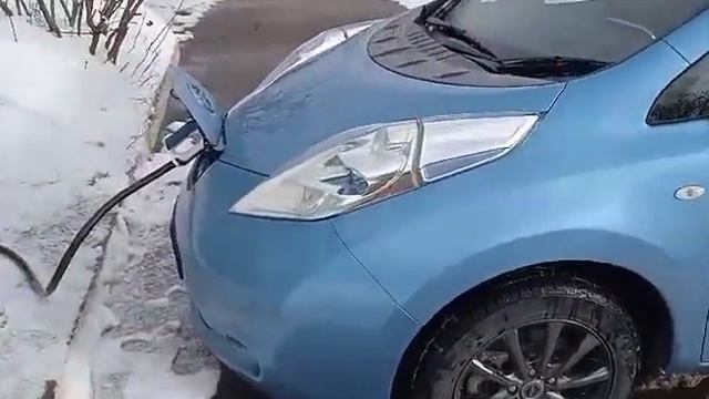 Nissan leaf совершенно бесплатная заправка смотреть онлайн