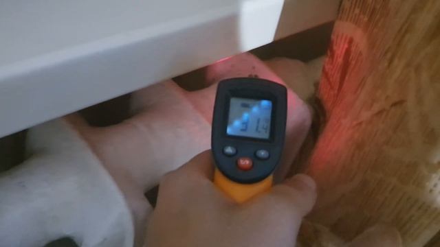 В квартире дали отопление. Измерение температуры. смотреть онлайн