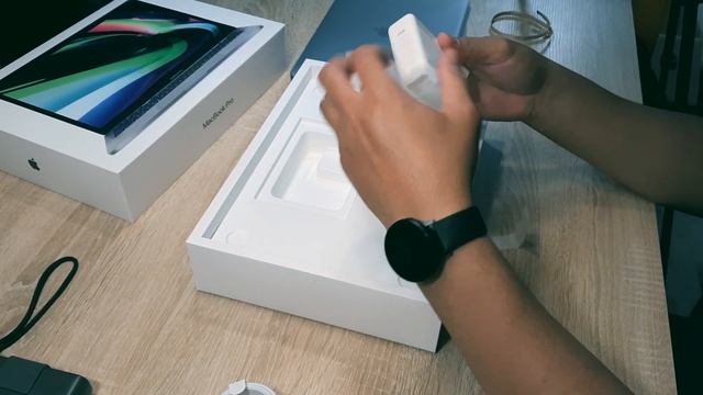 Unboxing | Macbook Pro M1 13" | Lav A Pie смотреть онлайн