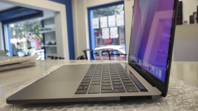 Apple MacBook Pro 13inch 2019 смотреть онлайн