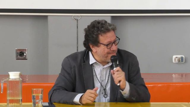 Charla Santiago Gamboa смотреть онлайн
