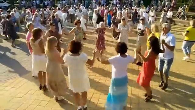 Танцующий Солигорск. Танцевальный коллектив Вита. Хореограф ТАМКОВИЧ Валентина смотреть онлайн