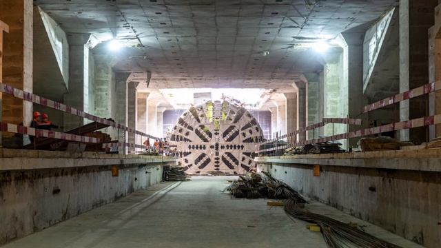 Началась заливка бетона в станцию «Сокольники» второго кольца метро смотреть онлайн