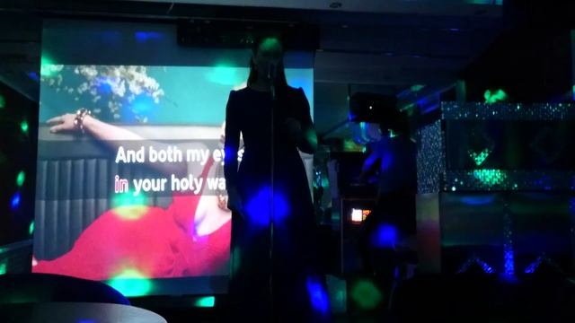 Как я перебарывала свой страх петь на сцене. 1 песня) смотреть онлайн