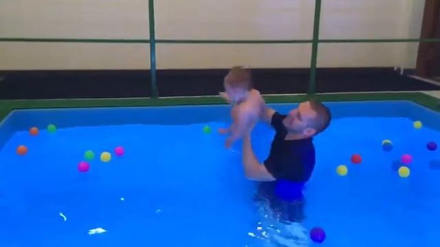 Дмитрий Бегма. Утенок Риди. Варя 1,4 года. Динамическая гимнастика