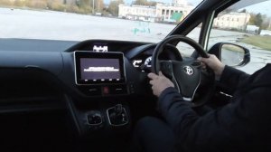 Тойота Вокси - аукционы Японии