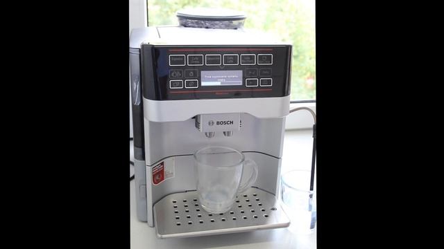 Bosch VeroAroma 300 TES60321RW - milk clean смотреть онлайн